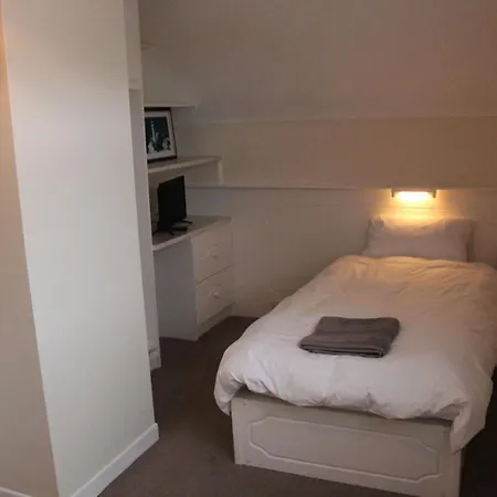 Ashgrove Bed and Breakfast